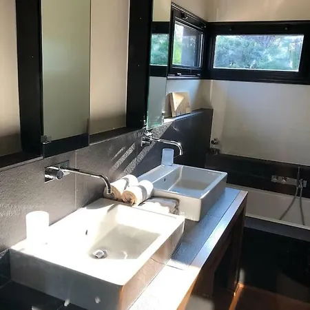 Nostra Saint-Raphaël