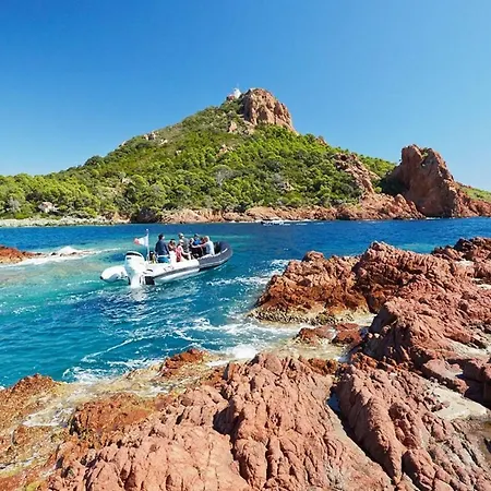 فيلة Nostra Saint-Raphaël