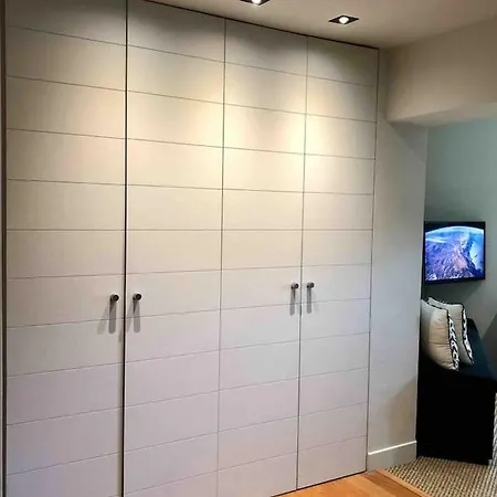 فيلة Nostra Saint-Raphaël